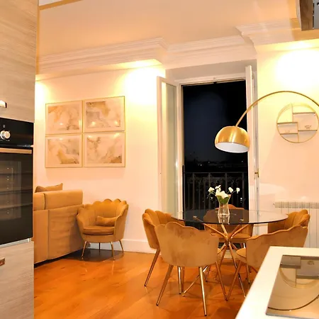 Colosseum Panorama Penthouse With Terrace By Hostand Rome